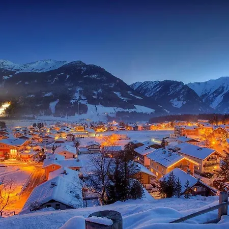 公寓 Erwin & Eleonore Huettl - Penthouse Neukirchen am Großvenediger