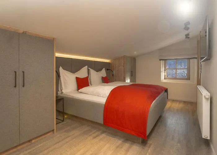 Erwin & Eleonore Huettl - Penthouse Apartament