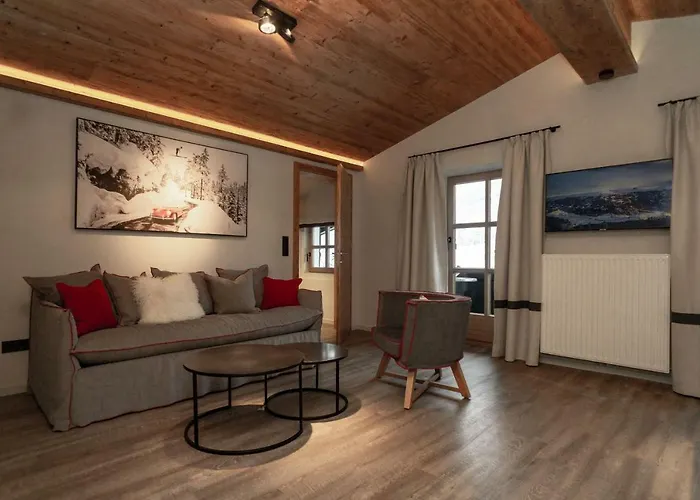 Erwin & Eleonore Huettl - Penthouse Apartament *